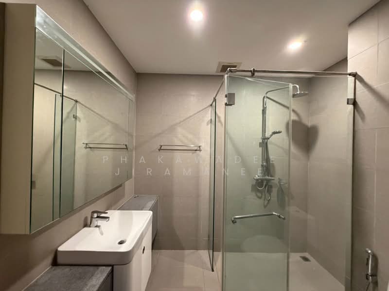 Noble Ploenchit, Bangkok, 1035 Ploenchit Road, Lumphini, Pathum Wan, Bangkok, 1 Bedroom, 56 sqm, Condo For Rent, by Phakawadee Jiramanee, 500429385 - DDproperty.com