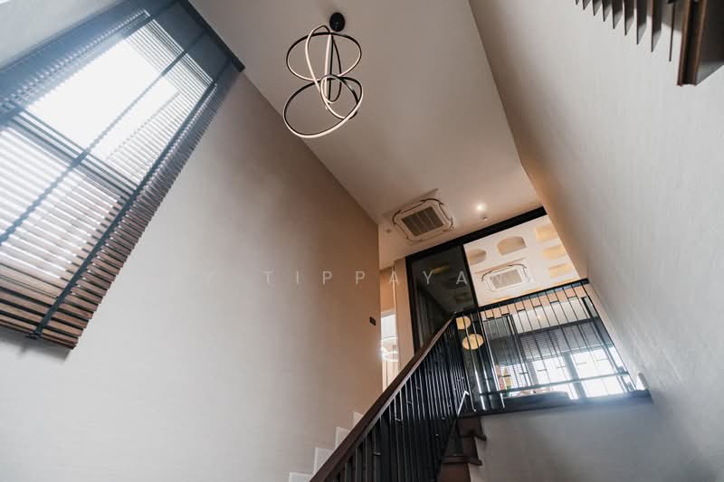 Bangkok Boulevard Signature Pinklao-Borom, Bangkok, Sala Thammasop Road, Sala Thammasop, Thawi Watthana, Bangkok, 4 Bedrooms, 398 sqm, Single Detached House For Sale, by Kay Tippayanet, 500429403 - DDproperty.com