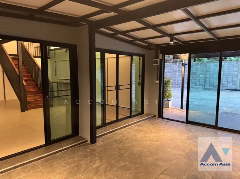 Home Office 1 Bedroom House for Rent in Sukhumvit, Bangkok near BTS Bang Chak, Bangkok, Khlong Tan Nua, Watthana, Bangkok, 1 Bedroom, 250 sqm, Single Detached House For Rent, by Accom Asia, 500429405 - DDproperty.com