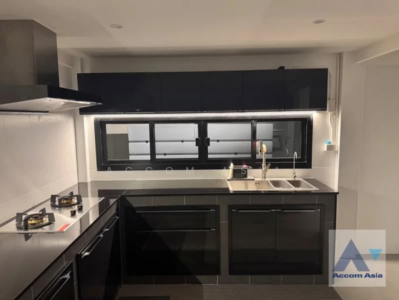 Home Office 1 Bedroom House for Rent in Sukhumvit, Bangkok near BTS Bang Chak, Bangkok, Khlong Tan Nua, Watthana, Bangkok, 1 Bedroom, 250 sqm, Single Detached House For Rent, by Accom Asia, 500429405 - DDproperty.com