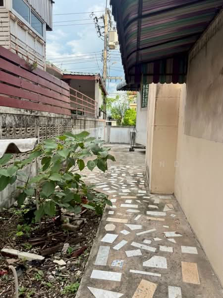 ขายบ้านเดี่ยว 2 ชั้น หมู่บ้านครีเอทีฟ ลิฟวิ่ง คลองสาม, Pathum Thani, Khlong Sam, Khlong Luang, Pathum Thani, 3 Bedrooms, 161 sqm, Single Detached House For Sale, by ID HOMELAND, 500429410 - DDproperty.com