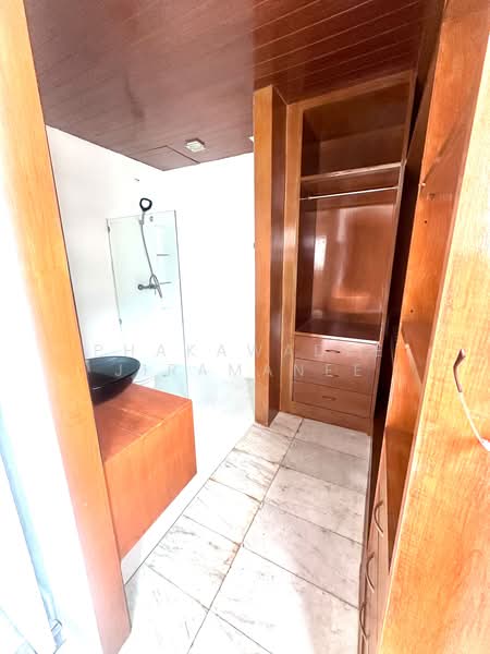The Royal Place 2, Bangkok, 6-6/429 Soi Mahatlek Luang 2, Lumphini, Pathum Wan, Bangkok, 2 Bedrooms, 99 sqm, Condo For Rent, by Phakawadee Jiramanee, 500429431 - DDproperty.com