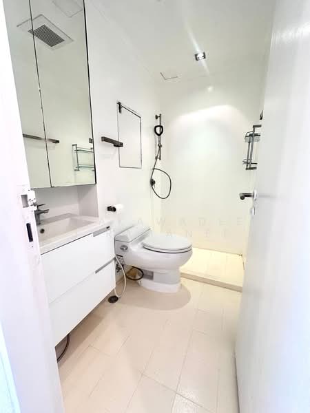 The Royal Place 2, Bangkok, 6-6/429 Soi Mahatlek Luang 2, Lumphini, Pathum Wan, Bangkok, 2 Bedrooms, 99 sqm, Condo For Rent, by Phakawadee Jiramanee, 500429431 - DDproperty.com
