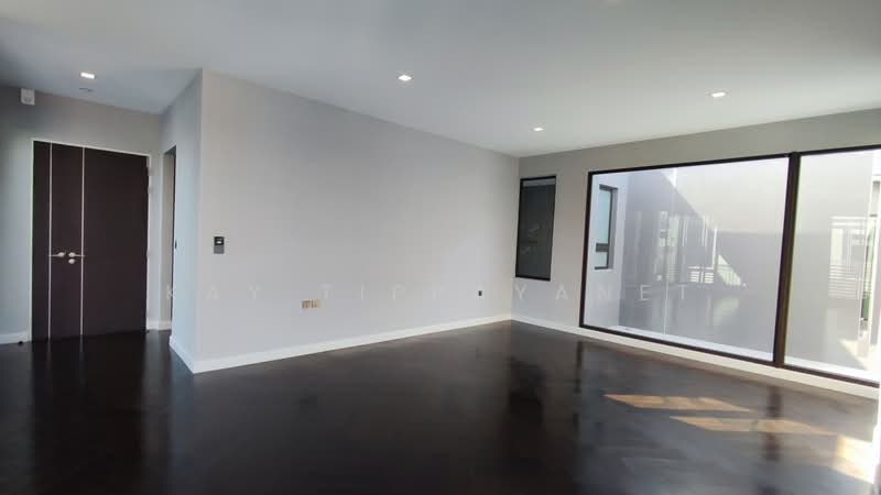 95E1 (Ninety-Five East One), Bangkok, 95 Soi Yothin Phattana 3, Khlong Chan, Bang Kapi, Bangkok, 4 Bedrooms, 846 sqm, Single Detached House For Sale, by Kay Tippayanet, 500429441 - DDproperty.com