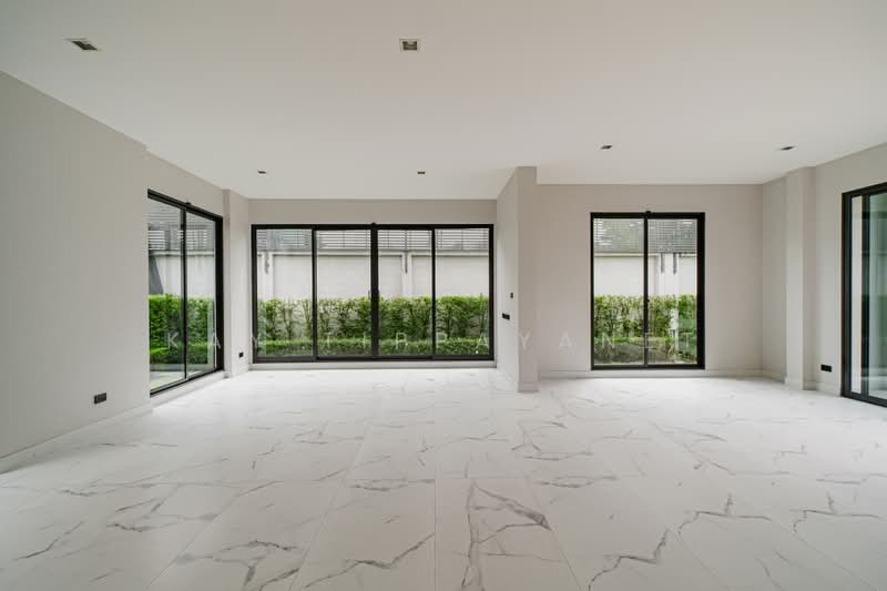 Bangkok Boulevard Signature Pinklao-Borom, Bangkok, Sala Thammasop Road, Sala Thammasop, Thawi Watthana, Bangkok, 4 Bedrooms, 449 sqm, Single Detached House For Sale, by Kay Tippayanet, 500429444 - DDproperty.com