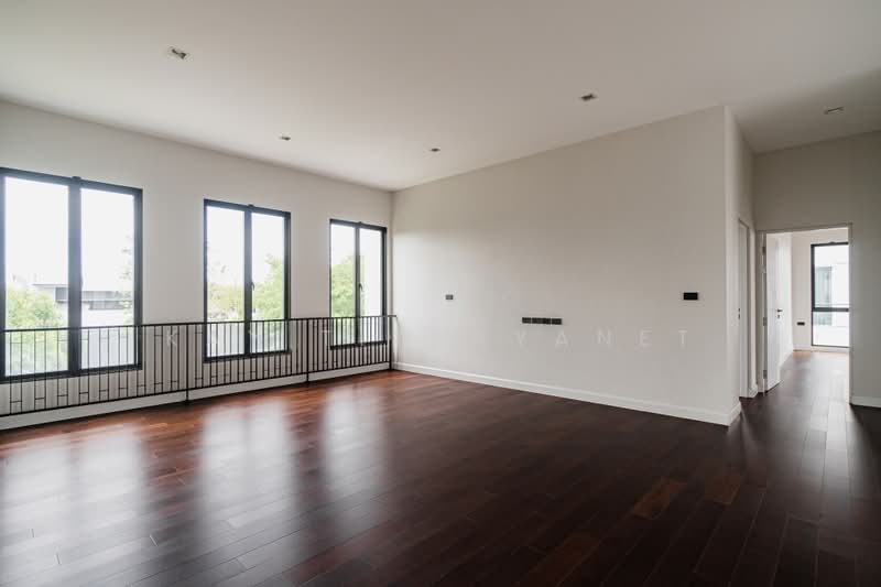 Bangkok Boulevard Signature Pinklao-Borom, Bangkok, Sala Thammasop Road, Sala Thammasop, Thawi Watthana, Bangkok, 4 Bedrooms, 449 sqm, Single Detached House For Sale, by Kay Tippayanet, 500429444 - DDproperty.com