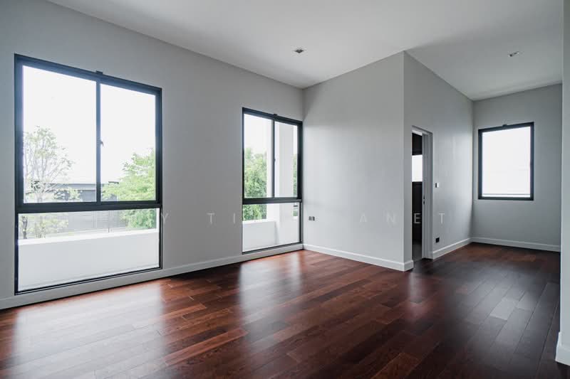 Bangkok Boulevard Signature Pinklao-Borom, Bangkok, Sala Thammasop Road, Sala Thammasop, Thawi Watthana, Bangkok, 4 Bedrooms, 449 sqm, Single Detached House For Sale, by Kay Tippayanet, 500429444 - DDproperty.com