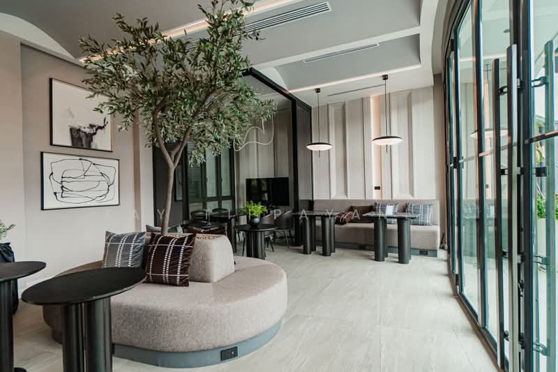 Bangkok Boulevard Signature Pinklao-Borom, Bangkok, Sala Thammasop Road, Sala Thammasop, Thawi Watthana, Bangkok, 4 Bedrooms, 449 sqm, Single Detached House For Sale, by Kay Tippayanet, 500429444 - DDproperty.com