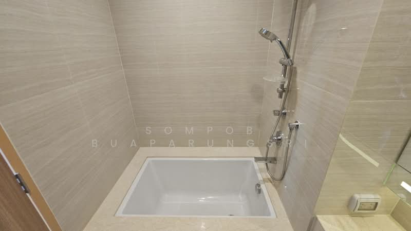 Noble BE33, Bangkok, 19 Soi Sukhumvit 33, Khlong Tan Nua, Watthana, Bangkok, 2 Bedrooms, 52 sqm, Condo For Rent, by Sompob Buaparungsri, 500429453 - DDproperty.com