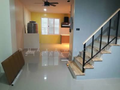 ขาย - ทาวน์เฮ้าส์ 4-ห้องนอน, กรุงเทพ