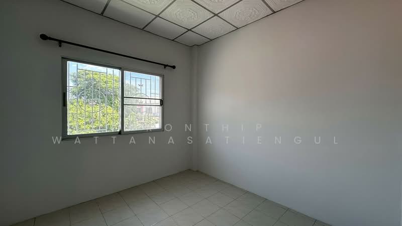 Eastern Land The Plus, Chon Buri (Pattaya), Surasak, Si Racha, Chon Buri (Pattaya), 3 Bedrooms, 80 sqm, Townhouse For Sale, by Pronthip Wattanasatiengul, 500429472 - DDproperty.com