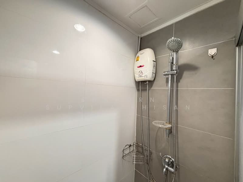 Lumpini Place Rama 4-Kluaynamthai, Bangkok, 4004 Rama 4 Road, Phra Kanong, Khlong Toei, Bangkok, 1 Bedroom, 28 sqm, Condo For Sale, by Shaporn Supvilaiphisan, 500429491 - DDproperty.com