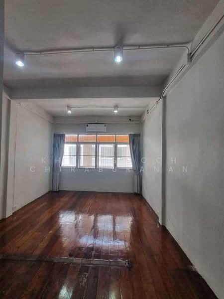 3-BR House, Bangkok, Khlong Toei, Bangkok, 3 Bedrooms, 192 sqm, Single Detached House For Sale, by Khemasooch Chiraburanan, 500429505 - DDproperty.com