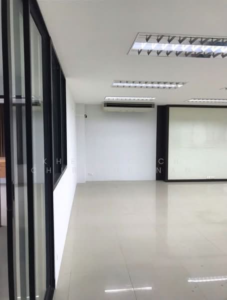 undefined, Bangkok, Sanam Bin, Don Mueang, Bangkok, 5 Bedrooms, 500 sqm, Townhouse For Sale, by Khemasooch Chiraburanan, 500429547 - DDproperty.com