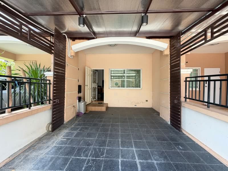 Prinluck Navamin, Bangkok, Nawamin Road, Khlong Kum, Bueng Kum, Bangkok, 4 Bedrooms, 100 sqm, Townhouse For Sale, by The Best Property เมย์, 500429569 - DDproperty.com