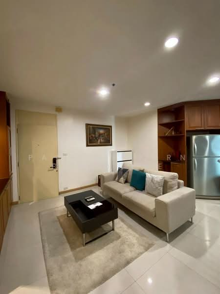 Silom Grand Terrace : สีลม แกรนด์ เทอเรส, กรุงเทพ, ซอยศาลาแดง 2 ถนนศาลาแดง, สีลม, บางรัก, กรุงเทพ, 89 ตร.ม., คอนโด ขาย, โดย Patcharaporn Binsorlae, 500429571 - DDproperty.com