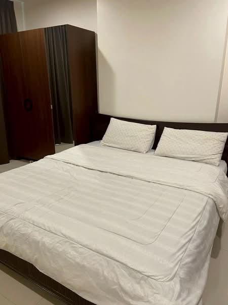 Silom Grand Terrace, Bangkok, Soi Saladaeng 2, Saladaeng Road, Silom, Bang Rak, Bangkok, 2 Bedrooms, 89 sqm, Condo For Sale, by Patcharaporn Binsorlae, 500429571 - DDproperty.com