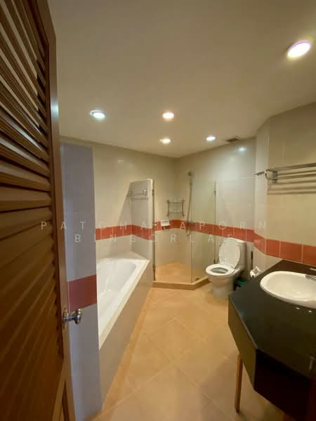 Silom Grand Terrace, Bangkok, Soi Saladaeng 2, Saladaeng Road, Silom, Bang Rak, Bangkok, 2 Bedrooms, 89 sqm, Condo For Sale, by Patcharaporn Binsorlae, 500429571 - DDproperty.com