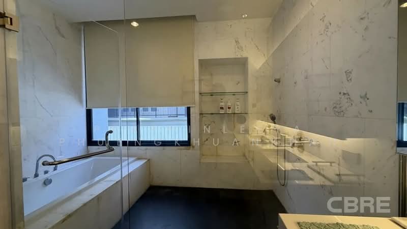 15 Gates, Bangkok, Khlong Chan, Bang Kapi, Bangkok, 4 Bedrooms, 350 sqm, Single Detached House For Sale, by Praphinleeya Phuengkhuankhan, 500429624 - DDproperty.com