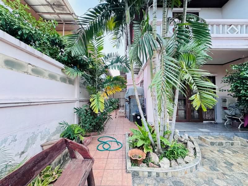 Moobaan Pongsirichai, Phutthamonthon Sai 3, Bangkok, Borommaratchachonnani Road, Sala Thammasop, Thawi Watthana, Bangkok, 4 Bedrooms, 178 sqm, Single Detached House For Sale, by Connex Property, 500429649 - DDproperty.com