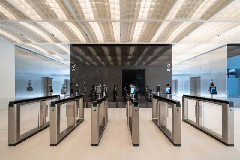 Office พร้อมเฟอร์ 30 ที่นั่ง, 800ม.จาก BTS ชิดลม, 350ม.จาก Central world, กรุงเทพ, ลุมพินี, ปทุมวัน, กรุงเทพ, 130 ตร.ม., สำนักงาน ให้เช่า, โดย Sirikul Wattanakorn, 500429669 - DDproperty.com
