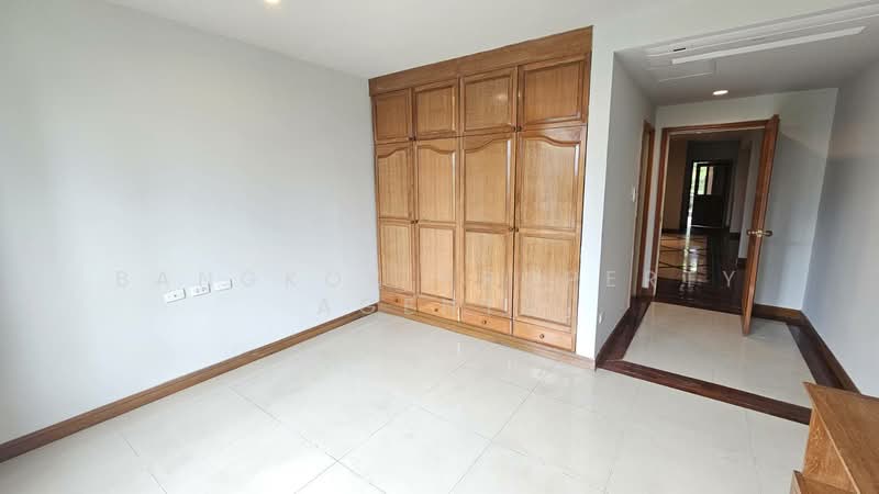 Baan Thirapa, Bangkok, 9 Soi Phra Phinit, Thung Maha Mek, Sathon, Bangkok, 3 Bedrooms, 190 sqm, Condo For Rent, by BANGKOK PROPERTY AGENTS, 500429671 - DDproperty.com