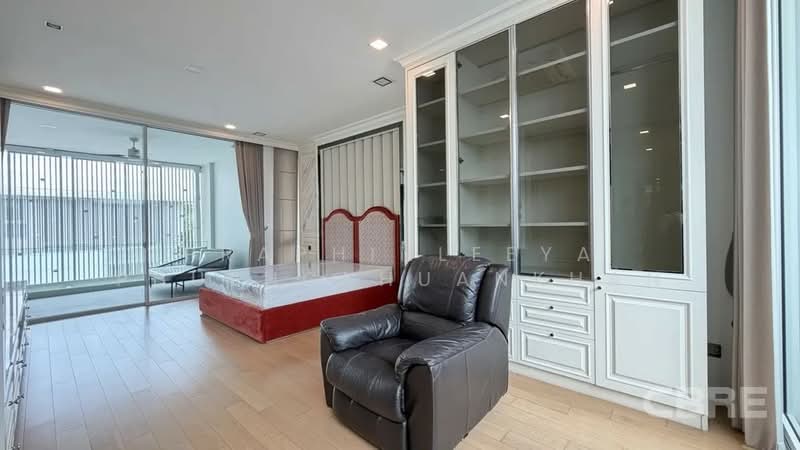 VIVE Ekkamai-Ramintra, Bangkok, Soi Yothin Phatthana 3, Nawamin, Bueng Kum, Bangkok, 4 Bedrooms, 371 sqm, Single Detached House For Sale, by Praphinleeya Phuengkhuankhan, 500429685 - DDproperty.com