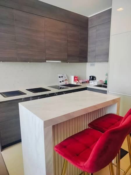 The Esse Asoke, Bangkok, 333 Soi Sukhumvit 21, Sukhumvit Road, Khlongtoei Nua, Watthana, Bangkok, 1 Bedroom, 53 sqm, Condo For Rent, by Thanyalak Premputtiphan, 500429744 - DDproperty.com