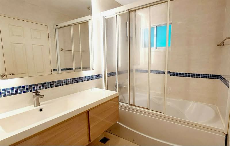 Life @ Sukhumvit 65, Bangkok, Sukhumvit Road, Phra Kanong Nua, Watthana, Bangkok, 1 Bedroom, 41 sqm, Condo For Rent, by Natasa Techathonthanakhun, 500429757 - DDproperty.com