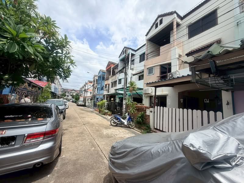 ทาวน์โฮม หมู่บ้านธันยกานต์ ซอยรามอินทรา 40, กรุงเทพ, นวลจันทร์, บึงกุ่ม, กรุงเทพ, 76 ตร.ม., ทาวน์เฮ้าส์ ขาย, โดย ภัทรนัน อิศรางกูร ณ อยุธยา, 500429781 - DDproperty.com