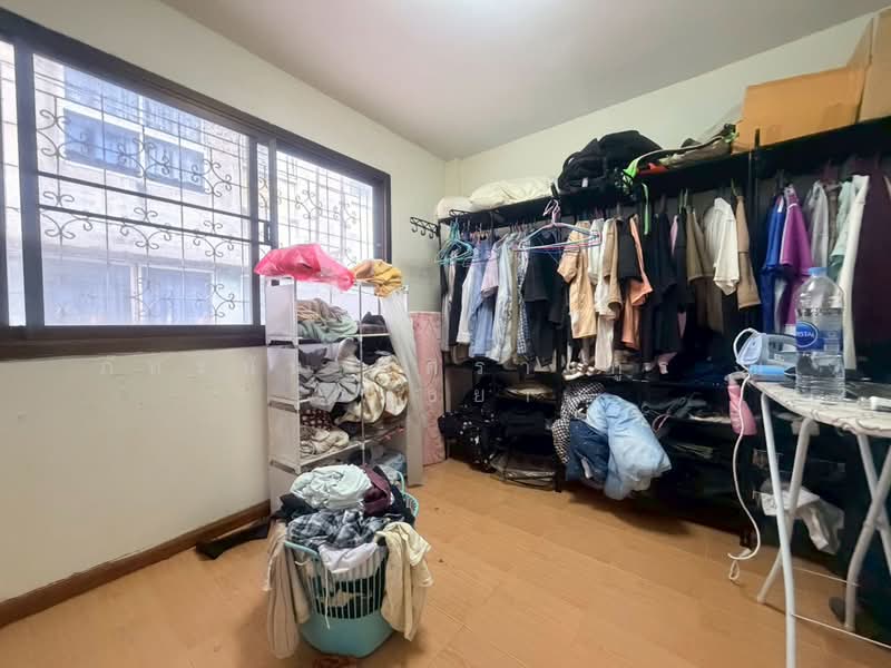 ทาวน์โฮม หมู่บ้านธันยกานต์ ซอยรามอินทรา 40, Bangkok, Nuan Chan, Bueng Kum, Bangkok, 3 Bedrooms, 76 sqm, Townhouse For Sale, by ภัทรนัน อิศรางกูร ณ อยุธยา, 500429781 - DDproperty.com