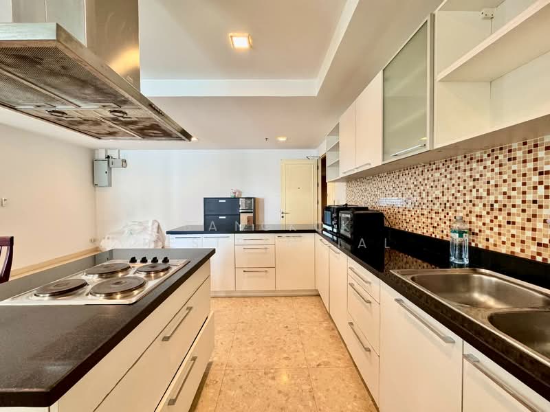 Nusasiri Grand, bangkok, Soi Sukhumvit 42, Phra Kanong, Khlong Toei, Bangkok, 3 Bedrooms, 137 sqm, Condo For Sale, by Bangkok Residential, 500429784 - DDproperty.com