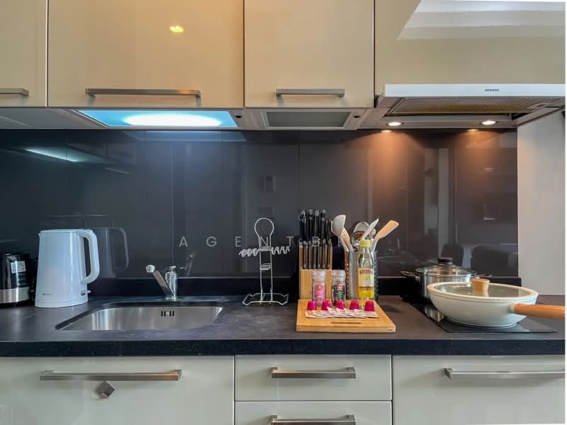 Quattro by Sansiri, Bangkok, 134 Thong Lo 4 Alley, Khlong Tan Nua, Watthana, Bangkok, 1 Bedroom, 55 sqm, Condo For Rent, by Agentbkk, 500429795 - DDproperty.com
