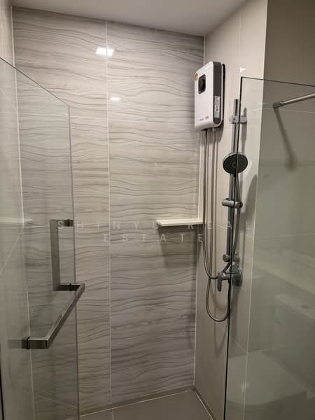 Life Phahon-Ladprao, Bangkok, 996 Phahonyothin Road, Jom Phon, Chatuchak, Bangkok, 1 Bedroom, 29 sqm, Condo For Rent, by Shinyu Real Estate, 500429800 - DDproperty.com