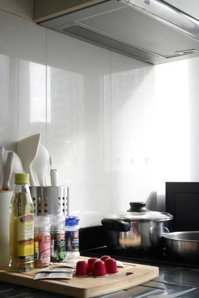 Rhythm Sathorn-Narathiwas, Bangkok, 651 Naradhiwas Rajanagarindra Road, Thung Maha Mek, Sathon, Bangkok, 1 Bedroom, 40 sqm, Condo For Rent, by Agentbkk, 500429811 - DDproperty.com