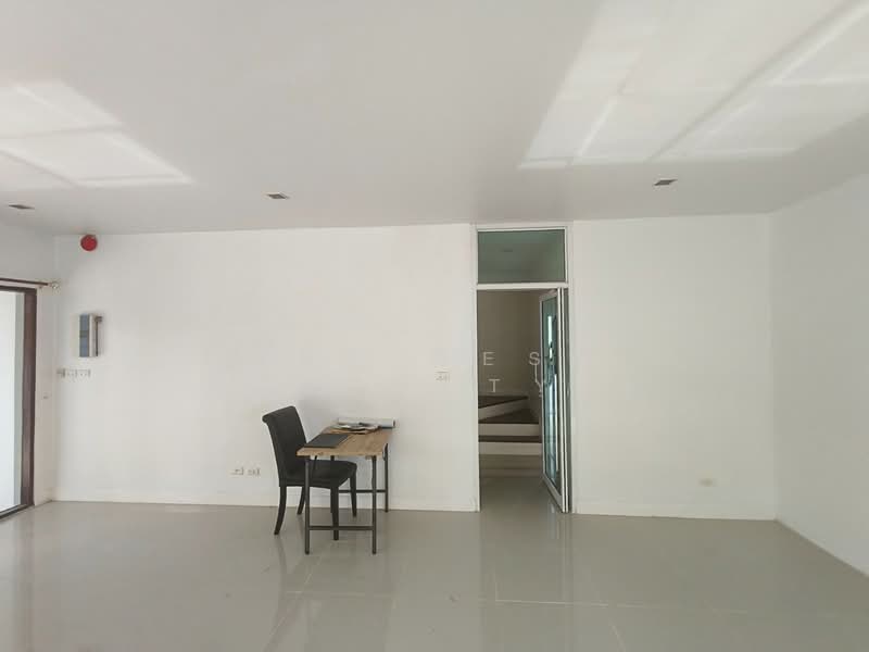 Perfect Place Sukhumvit 77-Suvarnabhumi : เพอร์เฟค เพลส สุขุมวิท77-สุวรรณภูมิ, สมุทรปราการ, ถนนลาดกระบัง, ราชาเทวะ, บางพลี, สมุทรปราการ, 150 ตร.ม., บ้านเดี่ยว ขาย, โดย The Best Property ตู่, 500429838 - DDproperty.com