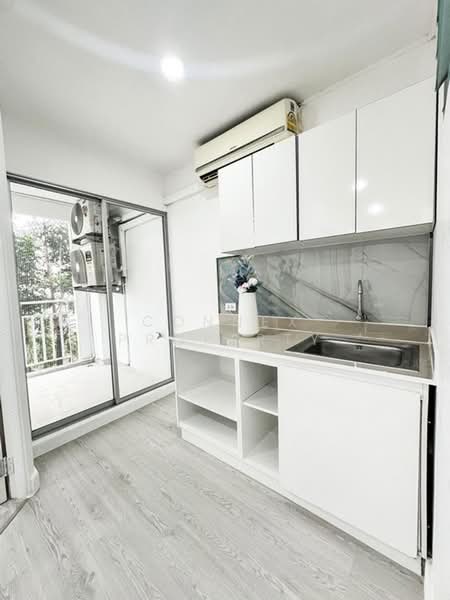 Lumpini Condo Town Bodindecha Ramkhamhaeng, Bangkok, Soi Ramkhamhaeng 43/1, Phlapphla, Wang Thonglang, Bangkok, 1 Bedroom, 28 sqm, Condo For Sale, by Connex Property, 500429851 - DDproperty.com