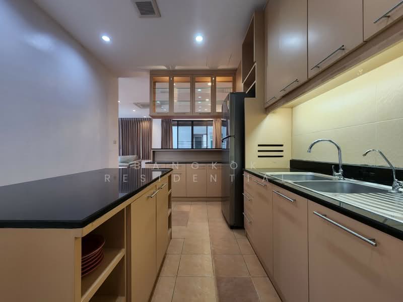 Acadamia Grand Tower, Bangkok, Soi Sukhumvit 43, Khlong Tan Nua, Watthana, Bangkok, 3 Bedrooms, 204 sqm, Condo For Sale, by Bangkok Residential, 500429866 - DDproperty.com