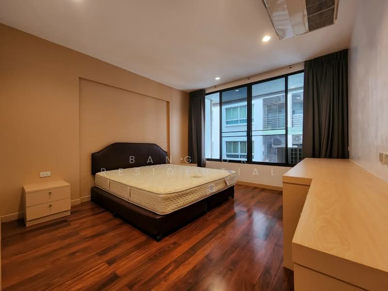 Acadamia Grand Tower, Bangkok, Soi Sukhumvit 43, Khlong Tan Nua, Watthana, Bangkok, 3 Bedrooms, 204 sqm, Condo For Sale, by Bangkok Residential, 500429866 - DDproperty.com