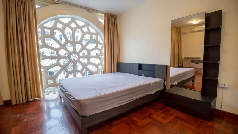 undefined, Bangkok, Khlong Tan Nua, Watthana, Bangkok, 5 Bedrooms, 350 sqm, Townhouse For Rent, by Natasa Techathonthanakhun, 500429868 - DDproperty.com