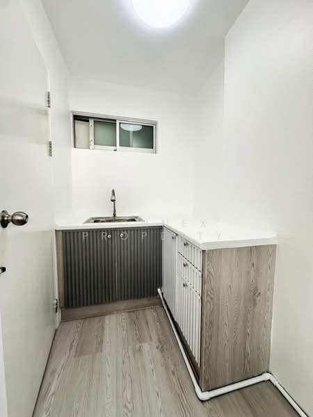 Lumpini Center Ladprao 111, Bangkok, 60-127 Soi Lat Phrao 111, Khlong Chan, Bang Kapi, Bangkok, 1 Bedroom, 28 sqm, Condo For Sale, by Connex Property, 500429877 - DDproperty.com