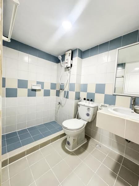 Lumpini Center Ladprao 111, Bangkok, 60-127 Soi Lat Phrao 111, Khlong Chan, Bang Kapi, Bangkok, 1 Bedroom, 28 sqm, Condo For Sale, by Connex Property, 500429877 - DDproperty.com