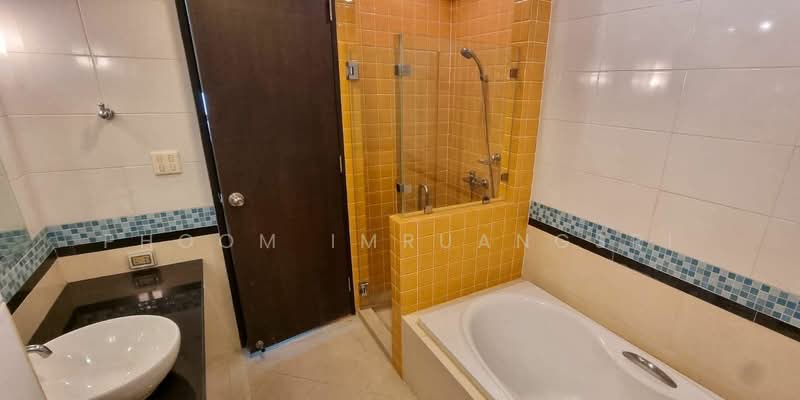 Citi Smart Sukhumvit 18, Bangkok, 366 Soi Sukhumvit 18, Sukhumvit Road, Khlong Toei, Bangkok, 2 Bedrooms, 73 sqm, Condo For Rent, by Phoom Imruangsri, 500429927 - DDproperty.com