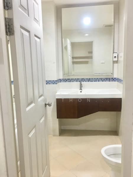 Life @ Ratchada-Suthisan, Bangkok, Ratchadapisek Road, Samsen Nok, Huai Khwang, Bangkok, 1 Bedroom, 44 sqm, Condo For Rent, by Natasa Techathonthanakhun, 500429939 - DDproperty.com