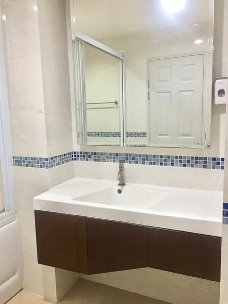 Life @ Ratchada-Suthisan, Bangkok, Ratchadapisek Road, Samsen Nok, Huai Khwang, Bangkok, 1 Bedroom, 44 sqm, Condo For Rent, by Natasa Techathonthanakhun, 500429939 - DDproperty.com