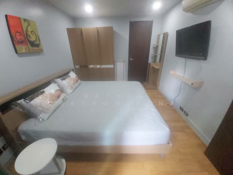 Quad Silom, Bangkok, 63 Soi Pipat 2, Silom Road, Suriyawong, Bang Rak, Bangkok, 1 Bedroom, 40 sqm, Condo For Rent, by Natasa Techathonthanakhun, 500429944 - DDproperty.com