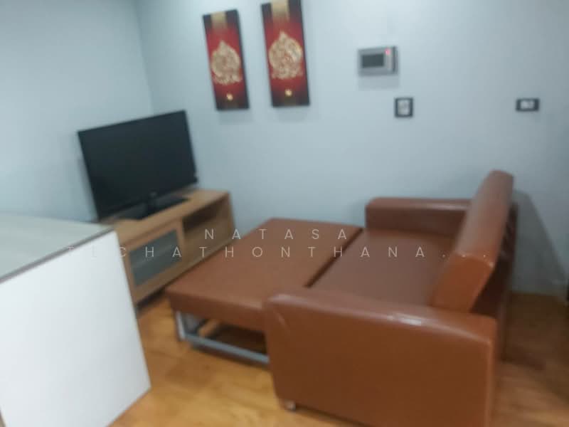 Quad Silom, Bangkok, 63 Soi Pipat 2, Silom Road, Suriyawong, Bang Rak, Bangkok, 1 Bedroom, 40 sqm, Condo For Rent, by Natasa Techathonthanakhun, 500429944 - DDproperty.com