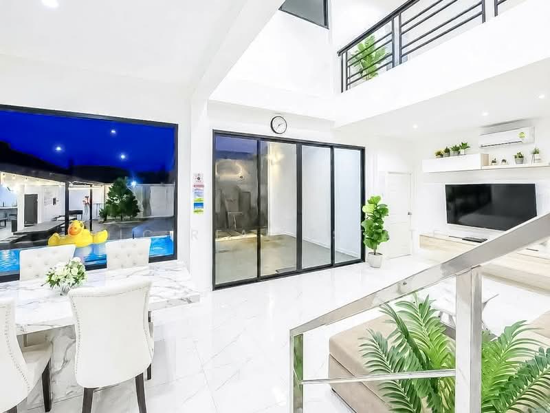 Luxury Pool Villa for Sale Huay Yai East Pattaya 5 Bedroom, Chon Buri (Pattaya), Bang Lamung, Bang Lamung (Pattaya), Chon Buri (Pattaya), 5 Bedrooms, 600 sqm, Villa For Sale, by PLC real estate, 500429946 - DDproperty.com
