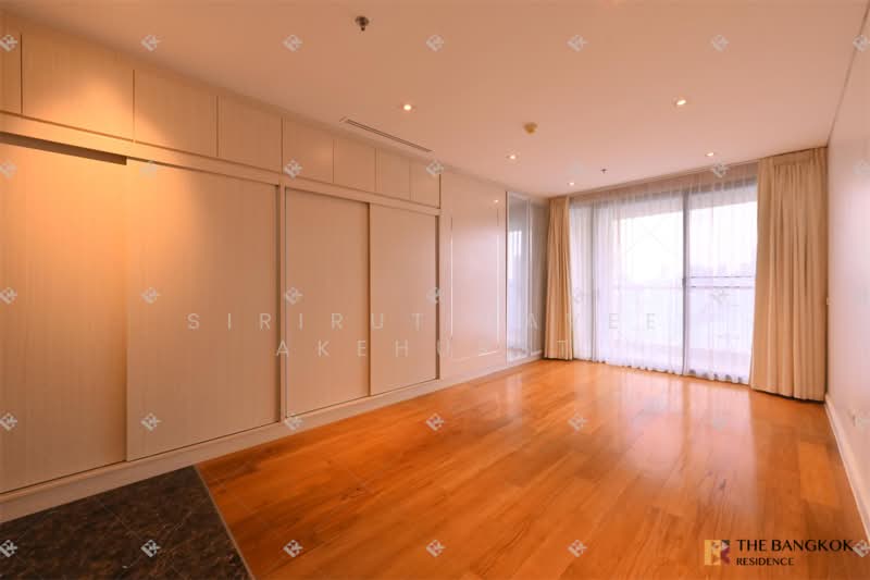The Lakes, Bangkok, 123 Ratchadaphisek Road, Khlong Toei, Bangkok, 3 Bedrooms, 236 sqm, Condo For Sale, by Sirirut Havee Akehurst, 500429957 - DDproperty.com