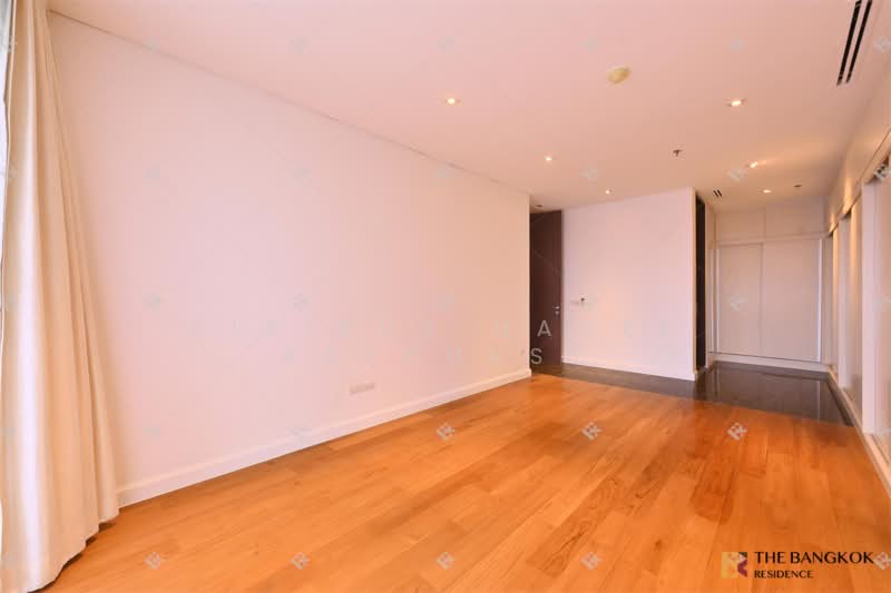 The Lakes, Bangkok, 123 Ratchadaphisek Road, Khlong Toei, Bangkok, 3 Bedrooms, 236 sqm, Condo For Sale, by Sirirut Havee Akehurst, 500429957 - DDproperty.com